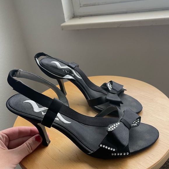 Nina Black Kitten Heels With Bows and Diamonds Women’s 8.5 - Picture 1 of 9